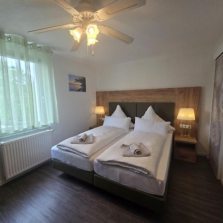 Bodensee Sunshine Zimmer & Apts. Uhldingen-Muehlhofen Exterior photo